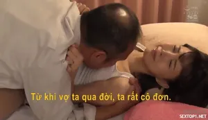 Chàng trai trẻ địt bà chủ lầu xanh lồn vẫn khít